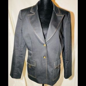 Tahari black snap women’s classic black blazer